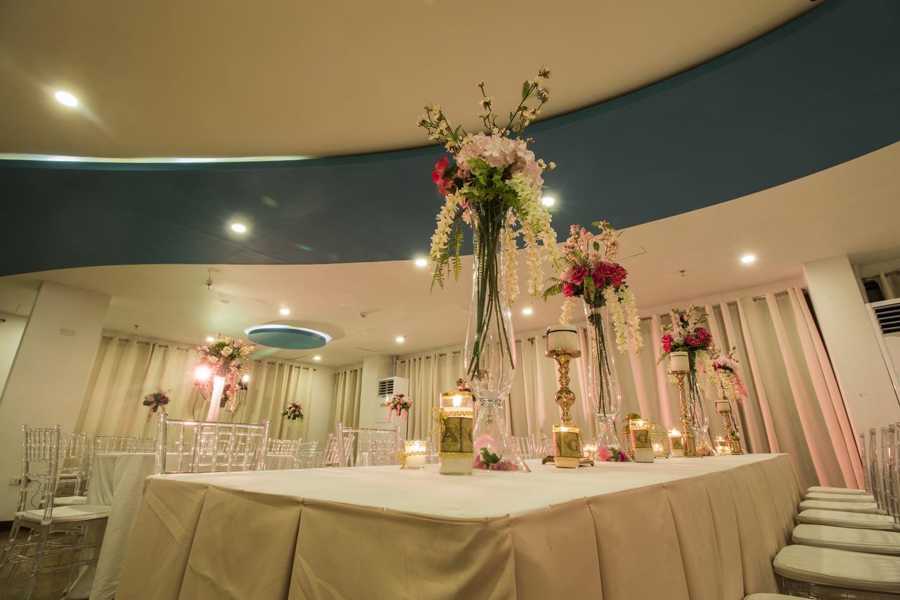 Baypark Hotel คัลบายอก ภายนอก รูปภาพ